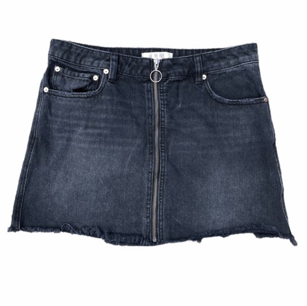 Free People sz 30 black front zip denim raw hem skirt. - Picture 6 of 10